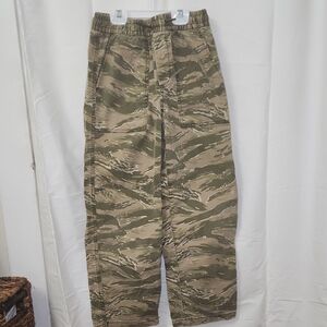 GAP Kids Green and Tan Camouflage Pants